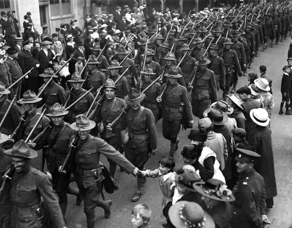 us soldier london 1917